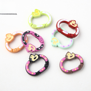 naona Accessoire de bijouterie DIY coloré ovale effet goutte d'huile petit canard à ressort, porte-clés et chaîne de téléphone portable - Product Image 3