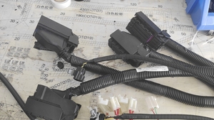 Arnés de cableado de motor de coche personalizado de fabricante, conjuntos de cables automotrices OEM con conectores Deutsch - Product Image 4