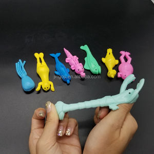 Commercio all'ingrosso di promozione giocattoli giocattoli elastici giocattolo Flying fionda mare oceano animale per 2 pollici capsula di vendita - Product Image 6