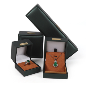 Boîte à bijoux de luxe personnalisable par le fabricant, en cuir PU écologique, avec fermeture à boucle pour pendentifs, bracelets, bagues et joncs - Product Image 5