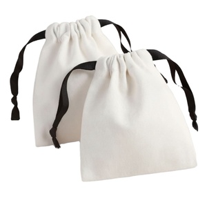 Sac à cordon en toile avec logo personnalisé, pochette en coton biologique de luxe pour l'emballage de bijoux, petit sac cadeau promotionnel - Product Image 1