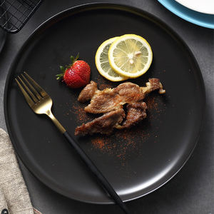 Plateau de service de <span class=keywords><strong>pizza</strong></span> en céramique, direct d'usine, 8 pouces, 10 pouces, 12 pouces, italien moderne rond noir mat, <span class=keywords><strong>assiette</strong></span> en céramique pour restaurant - Product Image 6