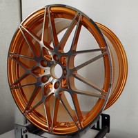 Nueva Llanta de Aleación Forjada Ligera Modificada de Alta Calidad de 17-24 Pulgadas, con Radios Plateados Pulidos y Centro Multirradio en Cobre Naranja