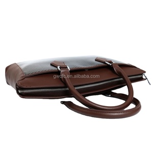 กระเป๋าเอกสารหนังคาร์บอนไฟเบอร์ - Product Image 1