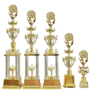 Factory wholesale soccer sport metal customized award football trophy/trophy cup champions league metal and glass trophy