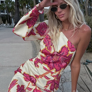 Abito da donna casual estivo a maniche lunghe con spalle scoperte, vita alta, in raso stampato, in poliestere - Nuovo bestseller - Product Image 4
