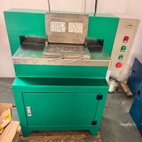 Machine à fabriquer des plaques d'immatriculation de véhicules, presse à plaques d'immatriculation en aluminium avec matrices de caractères interchangeables pour la fabrication de plaques d'immatriculation