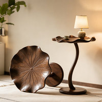 Nouvelle table d'appoint/de thé/d'angle en bois de noyer noir sculpté à la main avec bord festonné de style chinois pour salon
