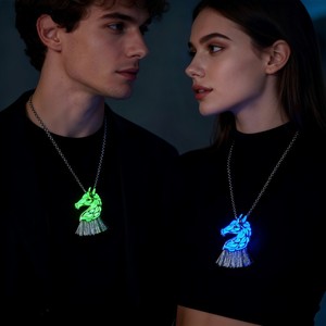 Collier en alliage de zinc style européen et américain, motif <span class=keywords><strong>cheval</strong></span> lumineux, pendentif zodiaque <span class=keywords><strong>cheval</strong></span> lumineux, chaîne à maillons, pour homme et femme - Product Image 2
