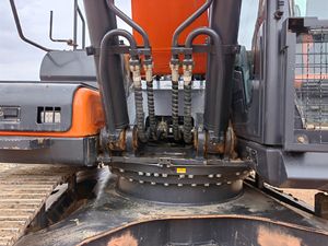 รถขุดตีนตะขาบ DOOSAN DX360LC-9C มือสอง ปี 2023 รุ่น 36 ตัน เครื่องยนต์ ปั๊ม เกียร์ แบริ่ง มอเตอร์ PLC - Product Image 5