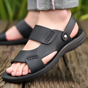 Sandales <span class=keywords><strong>en</strong></span> <span class=keywords><strong>cuir</strong></span> véritable <span class=keywords><strong>pour</strong></span> hommes <span class=keywords><strong>en</strong></span> gros, fournisseur de <span class=keywords><strong>chaussures</strong></span> de plage <span class=keywords><strong>en</strong></span> vrac, usine de <span class=keywords><strong>chaussures</strong></span> <span class=keywords><strong>pour</strong></span> hommes à double usage, claquettes d'été d'extérieur - Product Image 4