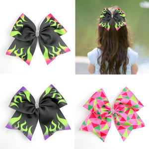 Croix Frontière Méchant Rose Vert Arc Magique Méchante Sorcière Flamme <span class=keywords><strong>Cheveux</strong></span> Ornement Chapeaux Enfant Fille Cheerleading Épingle À <span class=keywords><strong>Cheveux</strong></span> Ruban <span class=keywords><strong>Clip</strong></span> - Product Image 3