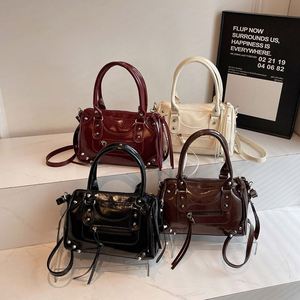 Nuevo Bolso de Hombro de Lujo para Mujer, Estilo Vintage, de Gran Capacidad, con Correa Única y Cierre de Cremallera, en PU - Product Image 1