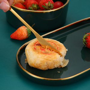 Couteau créatif en acier inoxydable en forme de feuille de Mori, fourchette à fruits, fourchette à dessert exquise à deux dents, fourchette à gâteau, couteau et fourchette pour gâteau de lune - Product Image 2