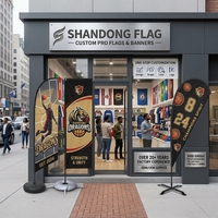 Ensemble de drapeaux personnalisés pour équipe de basketball de 3 mètres (comprend un mât et une base croisée) – Bannières publicitaires extérieures en gros