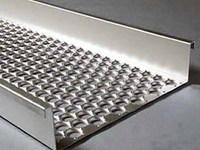 Feuille perforée |   Acier au carbone Q235, 3 mm x 6 mm, pas de 2 mm, galvanisé électrolytique, anti-corrosion, pour passerelle d'appartement résidentiel ignifuge