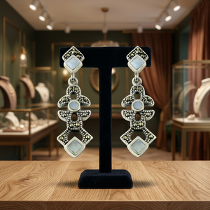 Pendientes de Aro Geométricos Clásicos para Mujer, Última Moda, Color Gris Metálico e Incrustaciones de Piedras Preciosas, Plata de Primera Calidad, Estilo Elegante para Bodas - Product Image 2