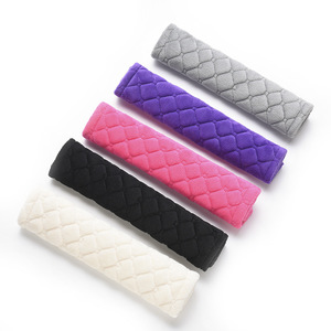 Almohadillas para cinturón de seguridad de coche, almohadilla de seguridad gruesa de felpa para niños, accesorio interior de vehículo, color morado - Product Image 5