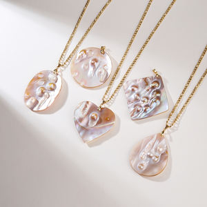 Collar con colgante de varias formas de concha Rosa Natural de alta calidad, ajuste de Garra Para mujer, niña, vida diaria, Playa - Product Image 1