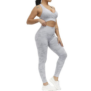 Ensemble de yoga respirant et élastique de haute qualité pour femmes, nouveau design, legging et soutien-gorge confortables pour femmes - Product Image 2