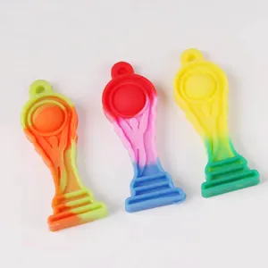 dunia mainan mini mainan anak Suppliers-Mainan Fidget Pop Mini Anak-anak, Mainan Sensorik Permainan Pop Itting dengan Gantungan Kunci Cup Dunia 2022