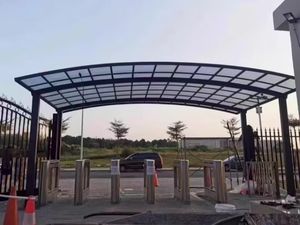 Abris de stationnement intérieur et extérieur Auvents recouverts d'aluminium Garages Hangars pour voitures et motos Garages Auvent Porte de garage - Product Image 6