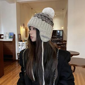 หมวกไหมพรมลาย Fair Isle สไตล์เรโทรสำหรับผู้หญิง หมวกไหมพรมถักป้องกันหู อุ่นสบายสำหรับฤดูหนาว เหมาะสำหรับวันที่มีหิมะตก - Product Image 2