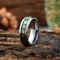Guangzhou Trendige Modische Ringe 8mm Wolfram Vergoldeter Ring Paar-Ehering Herrenring mit Zirkon-Einlage Glücksbringer Vierblättriges Kleeblatt