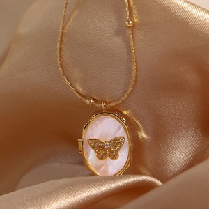 Collier en or plaqué 14 carats avec pendentif médaillon cœur vintage, cadeau de la Saint-Valentin, collier délicat en or pour femmes - Product Image 2