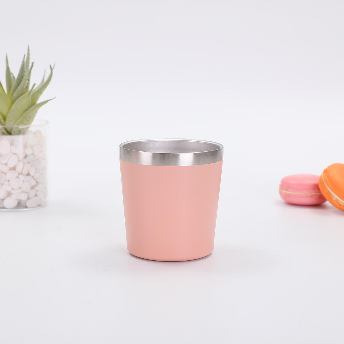 สีชมพูอ่อน