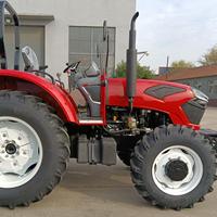 Tracteur robuste et économique de 140 CV à transmission intégrale avec moteur et pompe automatiques pour usage agricole
