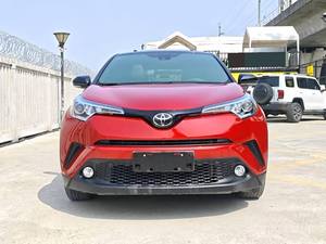 <span class=keywords><strong>Toyota</strong></span> C-HR <span class=keywords><strong>CHR</strong></span> 2.0L SUV 2020, plateforme TNGA-C, maniabilité stable, démarrage par bouton-poussoir, véhicule d'occasion prêt à l'exportation - Product Image 2