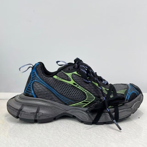 Calzado deportivo de diseño lujoso, zapatos para caminar y casuales de alta calidad, parte superior de malla transpirable, suela gruesa, función antideslizante - Product Image 1