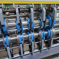 Machine de fabrication de boîtes en carton ondulé automatique informatisée de petite taille avec impression, rainurage et découpe
