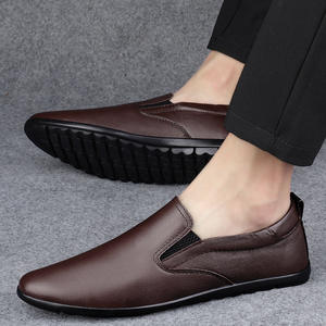 รองเท้าผู้ชายหัวมนหนังวัวสองชั้นแบบสวมใส่สบายๆ สไตล์ลำลอง ระบายอากาศได้ดี ส้นเตี้ย - Product Image 3