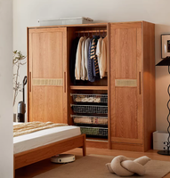 Anpassbarer Zeitgenössischer Schiebetürenschrank - MDF-Material Minimalistischer Moderner Großer Schlafzimmerschrank für den Heimgebrauch
