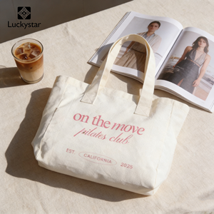 Sac fourre-tout sportif en toile de coton surdimensionné avec logo personnalisé imprimé et motif lettres, idéal pour le week-end, le shopping et la salle de sport - Product Image 3