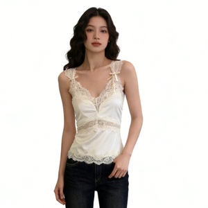 Camisola de Satén con Encaje y Lazo para Mujer, Top Corto, Elegante y Romántico - Product Image 4