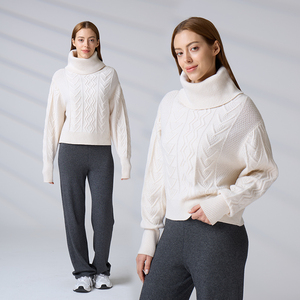 Pulls personnalisés OEM ODM pour femmes, en laine mérinos superfine, col roulé tricoté - Product Image 1