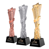 Trophées en résine de haute qualité et durables avec base en cristal, logo personnalisé unique gravé au laser, vente chaude, récompenses or, argent, bronze