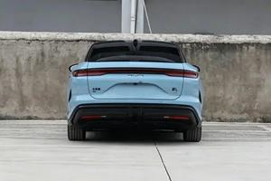 Nouvelle <span class=keywords><strong>BYD</strong></span> <span class=keywords><strong>Han</strong></span> L <span class=keywords><strong>EV</strong></span> 2025, longue autonomie 701 km, berline haut de gamme 4 portes 5 places avec moteur 500 kW pour la ville - Product Image 6