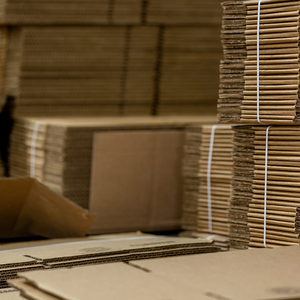 Custom Board Slotted <b>Paper</b> Boxes <b>Biodegradable</b> Recyclable Shipping Mailer Packaging for Exhibition and Retail - Product Image 1
