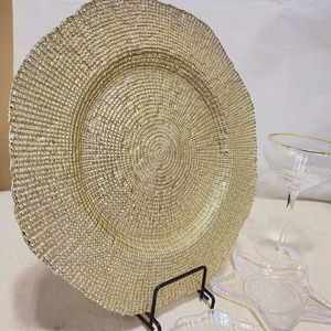 Assiette en verre écologique K11 Classic Wedding de 13 pouces, fond transparent, bord à effet bulle, couleur contrastée, pour My Weddingevents - Product Image 3