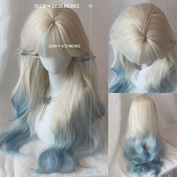 Wig Rambut Sintetis Bergelombang 28 inci, Warna Ombre Platinum Blonde ke Biru Muda, Murah Grosir Pabrik, Model Water Wave dengan Poni