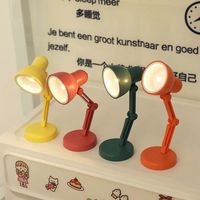 Petite lampe de nuit Led multi-angle réglable pour la décoration de bureau