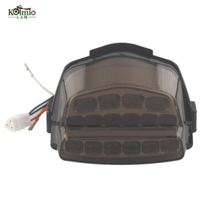 Ajuste de la luz trasera de la motocicleta Artudatech para <span class=keywords><strong>Honda</strong></span> 2008 2009 2010 2011 <span class=keywords><strong>2012</strong></span> CBR1000RR CBR <span class=keywords><strong>1000RR</strong></span> Accesorios - Product Image 1