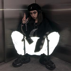 Pantalon <span class=keywords><strong>de</strong></span> <span class=keywords><strong>jogging</strong></span> Hip Hop en tissu <span class=keywords><strong>peau</strong></span> <span class=keywords><strong>de</strong></span> pêche imperméable imprimé argenté réfléchissant pour femme - Vente en gros - Product Image 5