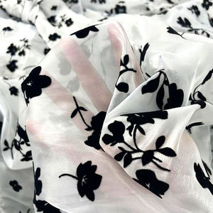 Черная флокированная ткань из органзы с цветочным узором, светящаяся, легкая, для женских элегантных платьев, сарафанов, отделки, аксессуаров, оптом - Product Image 1