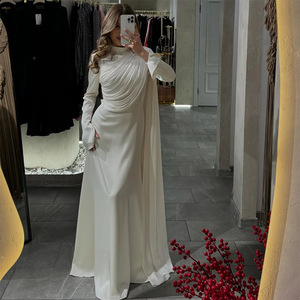 S0637Y 2026 Nuovo Abito da Sera da Donna in Stile Europeo e Americano, <span class=keywords><strong>Bianco</strong></span>, a <span class=keywords><strong>Maniche</strong></span> <span class=keywords><strong>Lunghe</strong></span>, con Collo Alto, Plissettato e Irregolare, Vestibilità Slim - Product Image 1