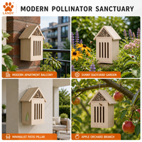Maison à insectes en bois artisanale résistante aux intempéries avec un design multicouche pour l'observation de la faune dans le jardin, décoration de cour